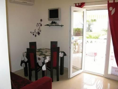 Apartment Lydia Bilan Vodice Exterior foto